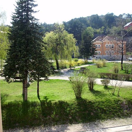 Apartments Bokan Cetinje Phòng bức ảnh