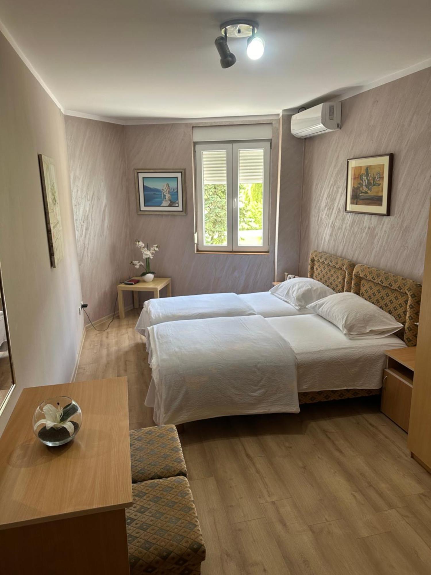 Apartments Bokan Cetinje Ngoại thất bức ảnh