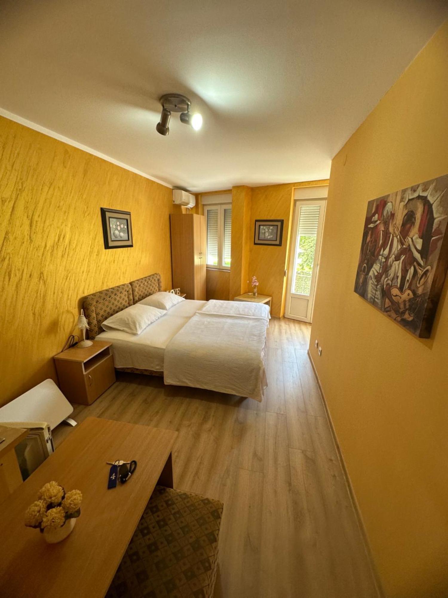 Apartments Bokan Cetinje Ngoại thất bức ảnh