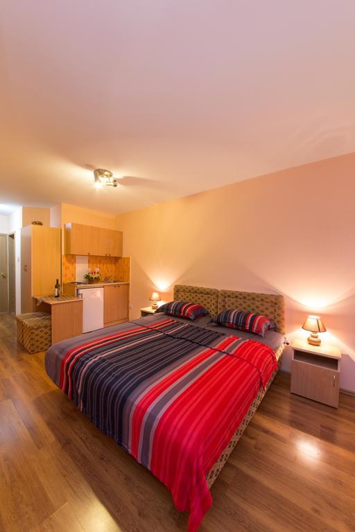 Apartments Bokan Cetinje Phòng bức ảnh