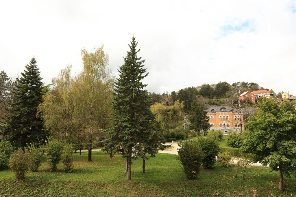 Apartments Bokan Cetinje Ngoại thất bức ảnh